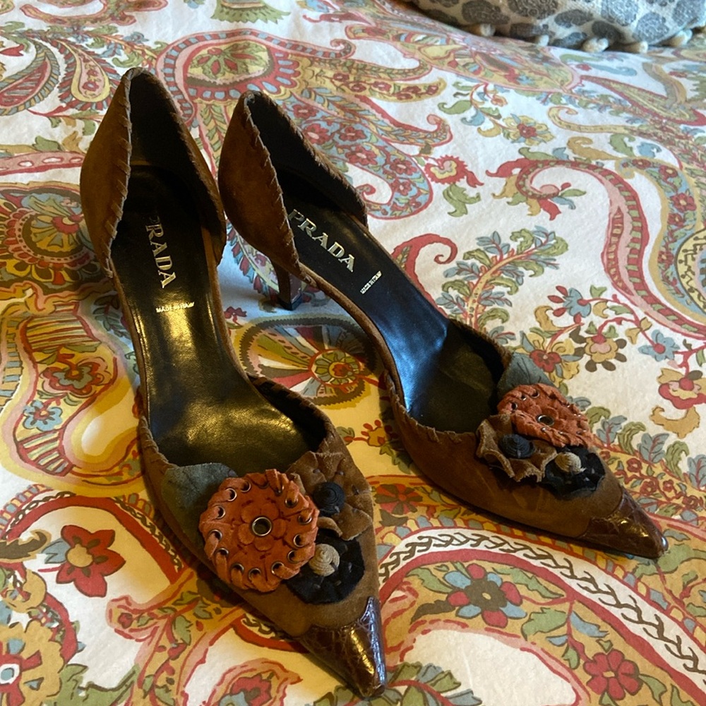 Brown Y2K Prada heels 39